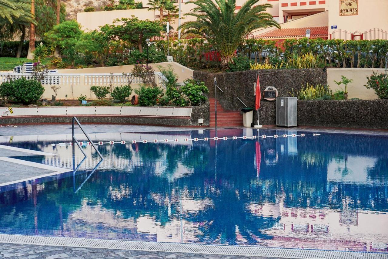 Great View, Heated Pool, Cool Design - Castle Harbour In Los Cristianos Apartment Los Cristianos  Exterior photo